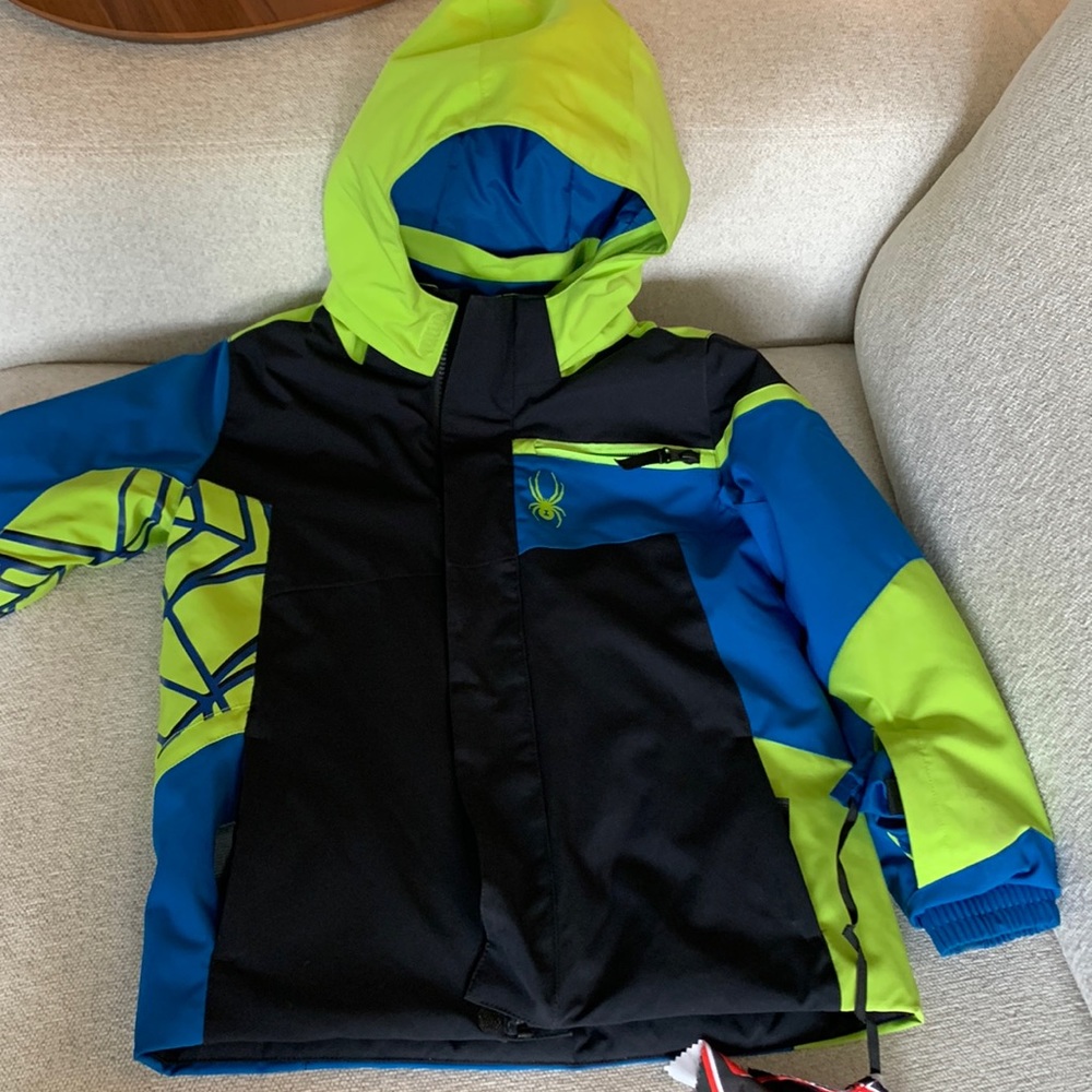 Boy winter sports jacket. Size 7 . Room to grow.
